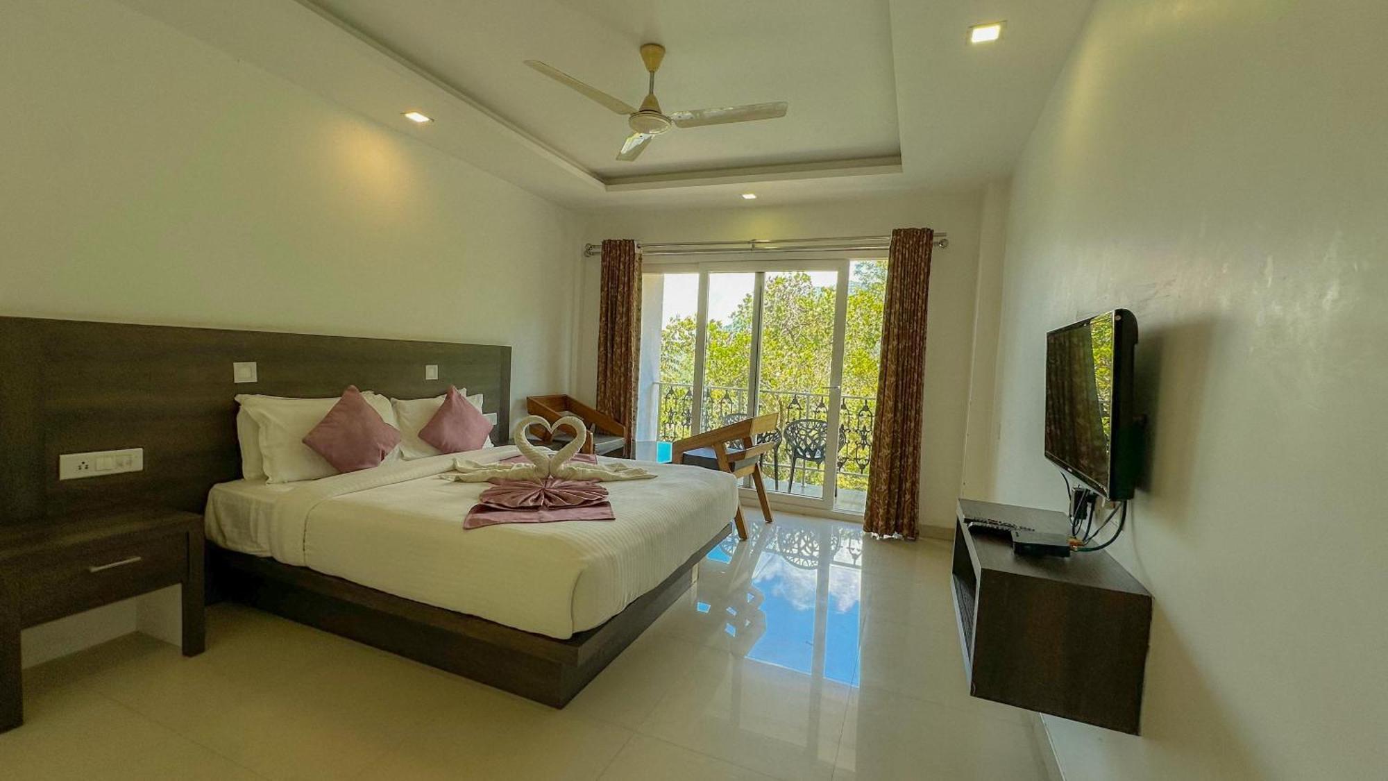 The Heights Munnar Hotel Exterior photo