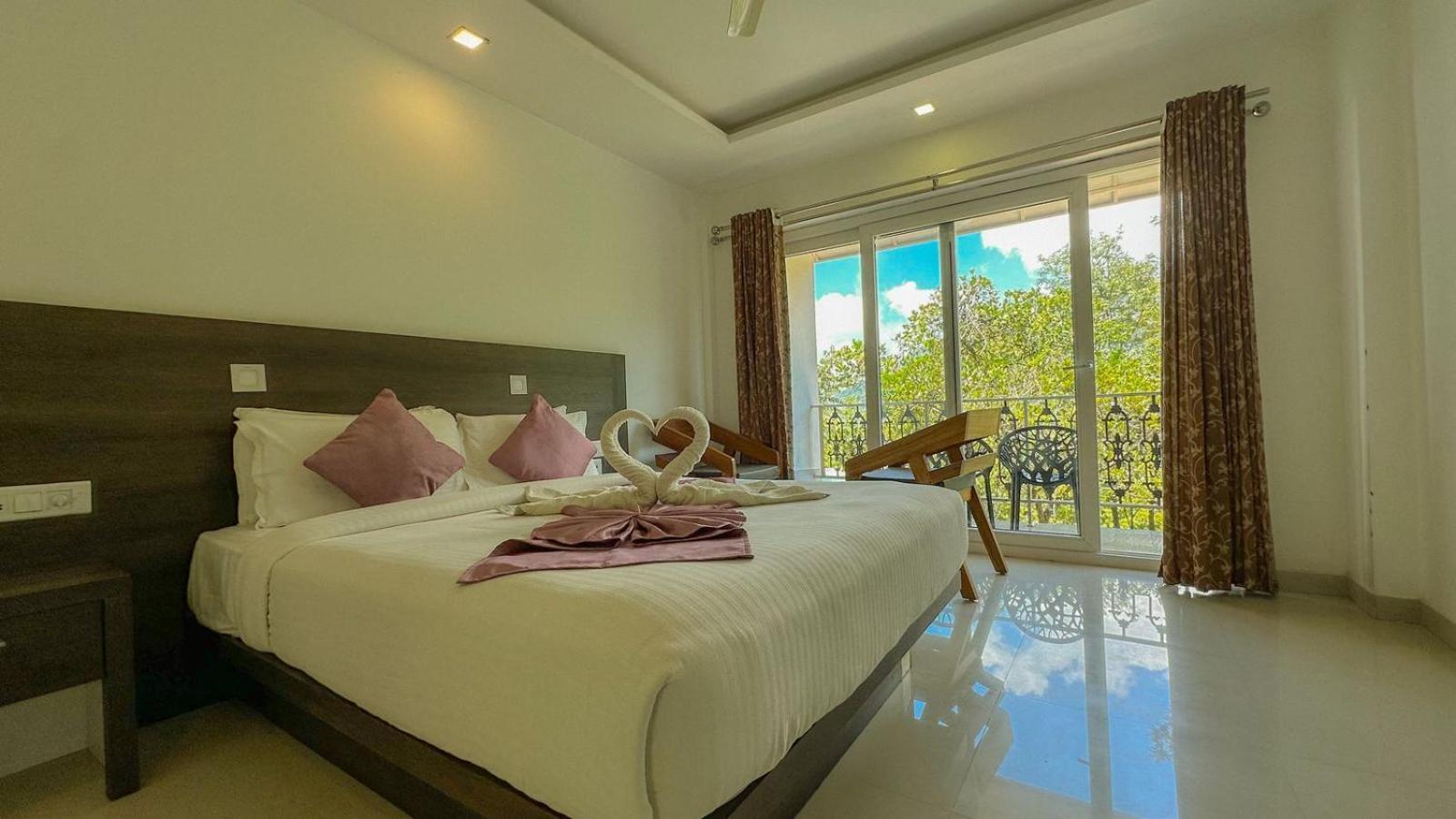 The Heights Munnar Hotel Exterior photo